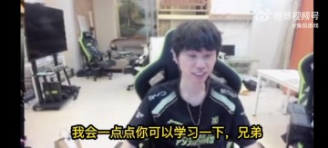 DB官网在线登录入口Doinb：去年版本，就有很多职业选手找我学小炮、飞机！