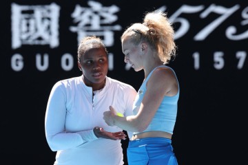 澳网女双冠军决出!头号种子三盘险胜,世界第一夺大满贯第10冠