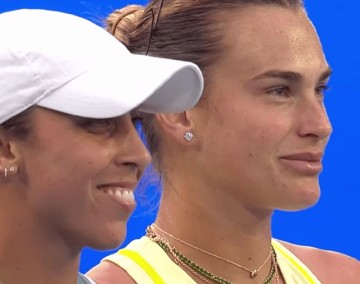 澳网女单终极大战:卫冕冠军准备不足连续失分,19号种子改变结局