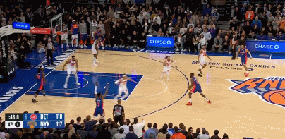 DB视讯官网比斯利谈关键三分:感谢一位尼克斯球迷说我首节后就没啥表现了