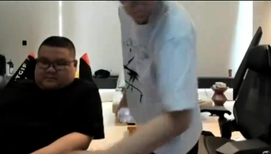 DB视讯官网大黄谈Uzi名人堂：实至名归！全世界都知道他！我是Uzi孝子！