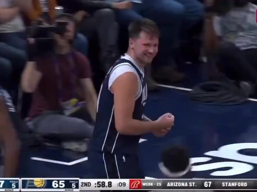 DB视讯百家乐痛😣东媒：哈利父亲与东契奇握手不收力 是否故意伤害卢卡？